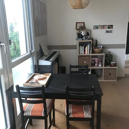 Beautiful Bright, Cosy Apt Near Parc De Belleville Appartamento *